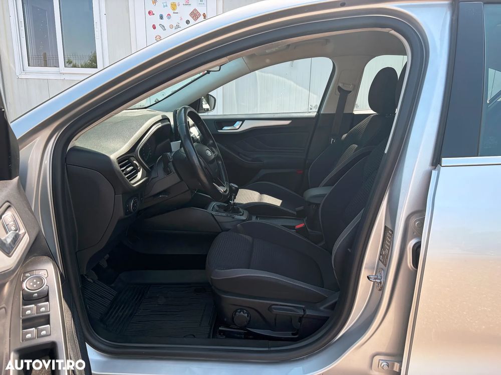 Ford Focus 1.0 EcoBoost Trend Edition - 8