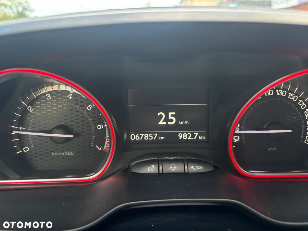 Peugeot 2008 PureTech 110 Stop&Start GT-Line Edition - 24