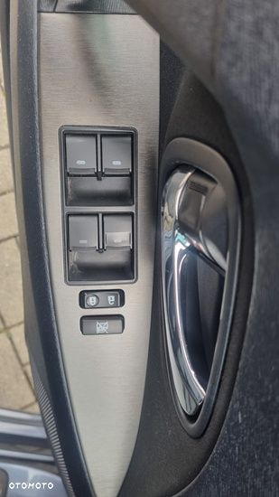 Toyota Avensis 1.8 Business Edition - 20