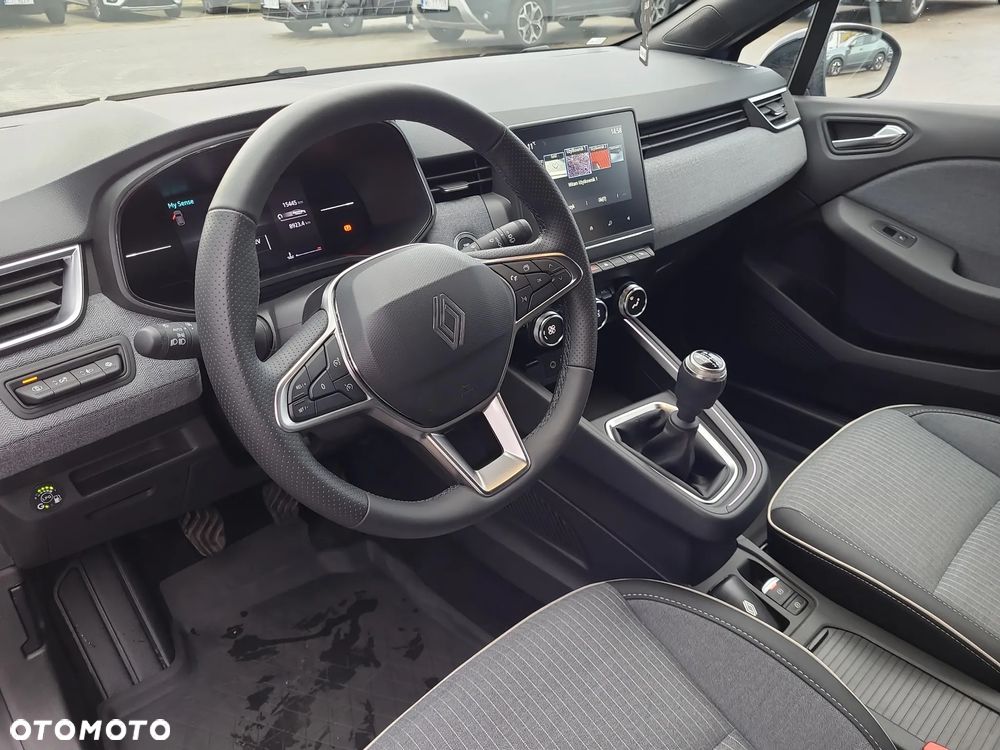 Renault Clio 1.0 TCe Techno - 9