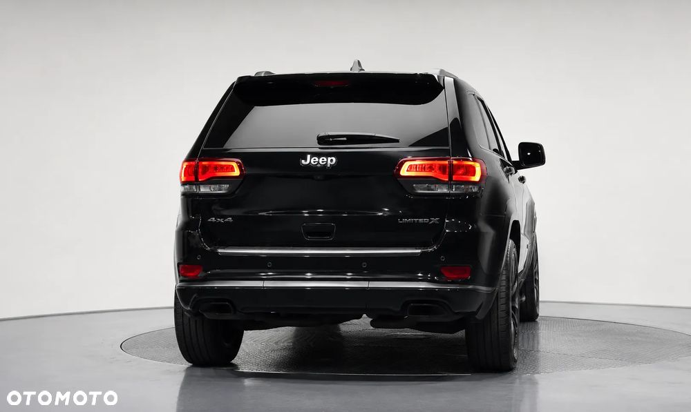 Jeep Grand Cherokee - 4