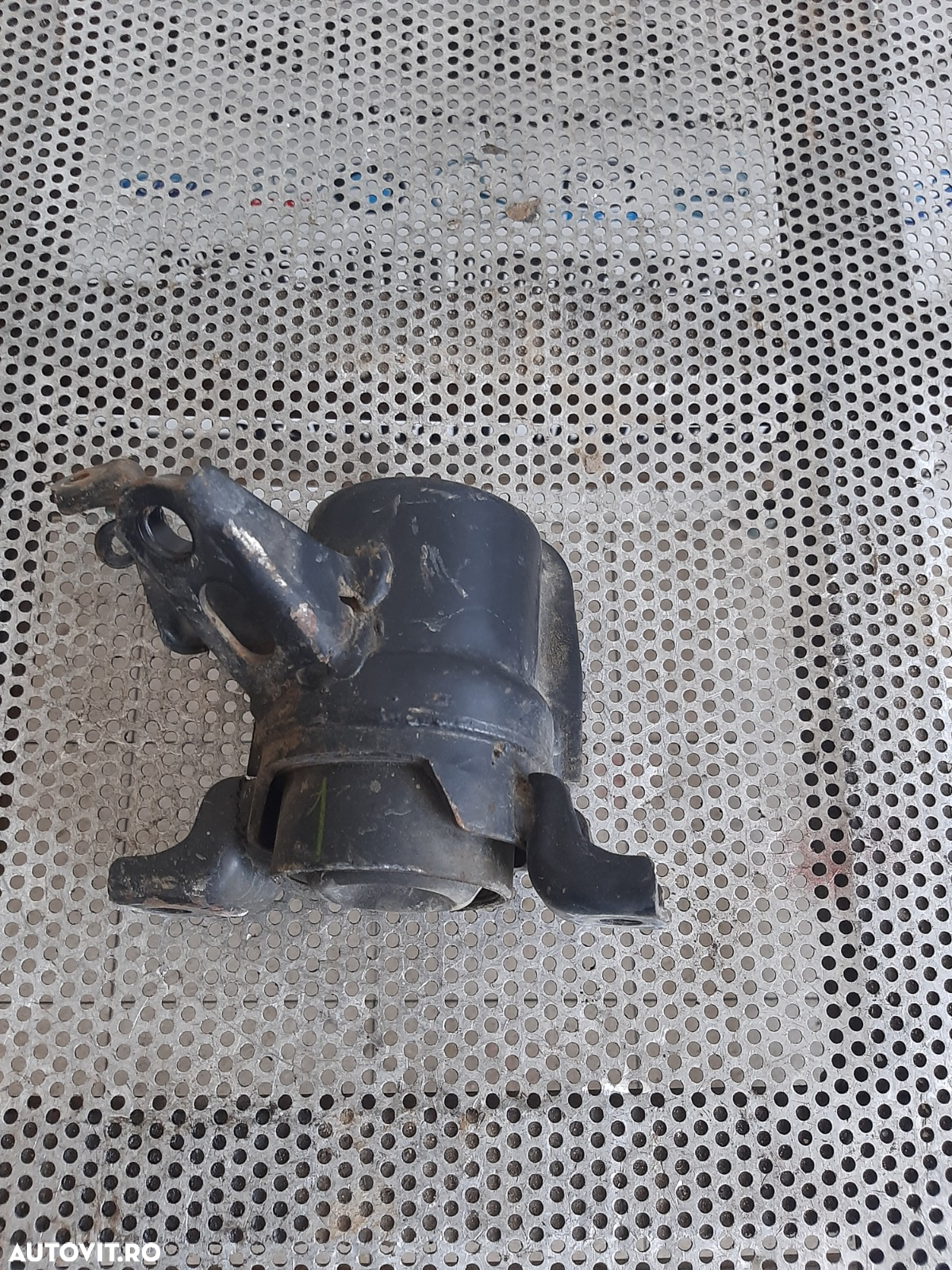 Suport Motor Toyota Rav 4 2.2 Diesel An 2006-2012 Dezmembrez Toyota Rav 4 2.2 Diesel An 2006-2012 4 - 2