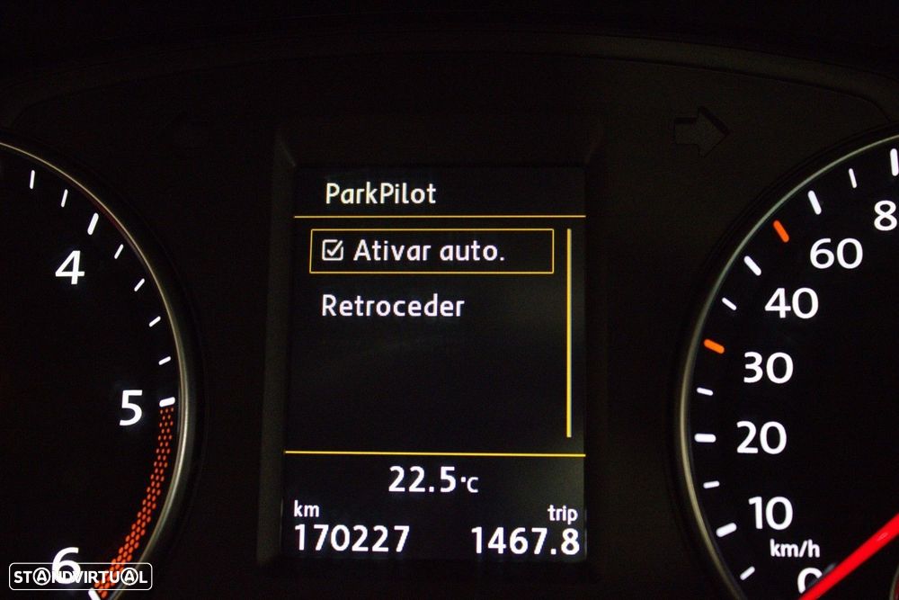 VW Sharan 2.0 TDI Blue Highline DSG - 40