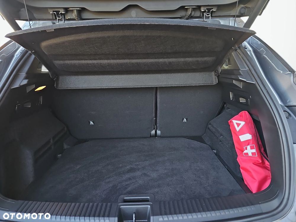 Renault Austral 1.3 TCe mHEV Iconic - 28