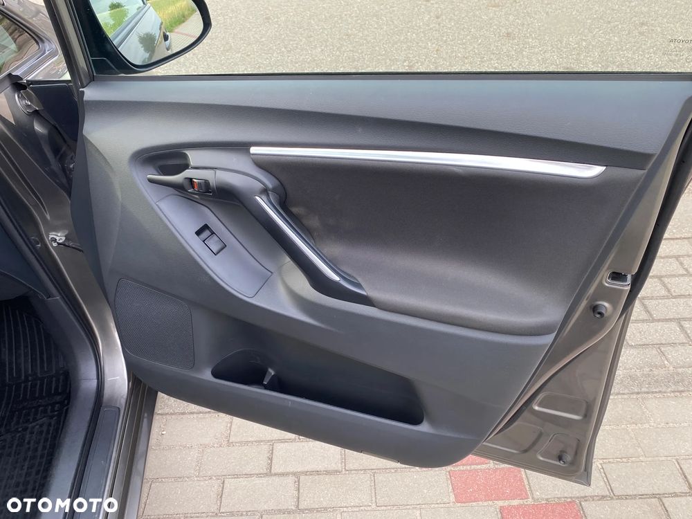 Toyota Verso 1.8 Premium EU6 - 23
