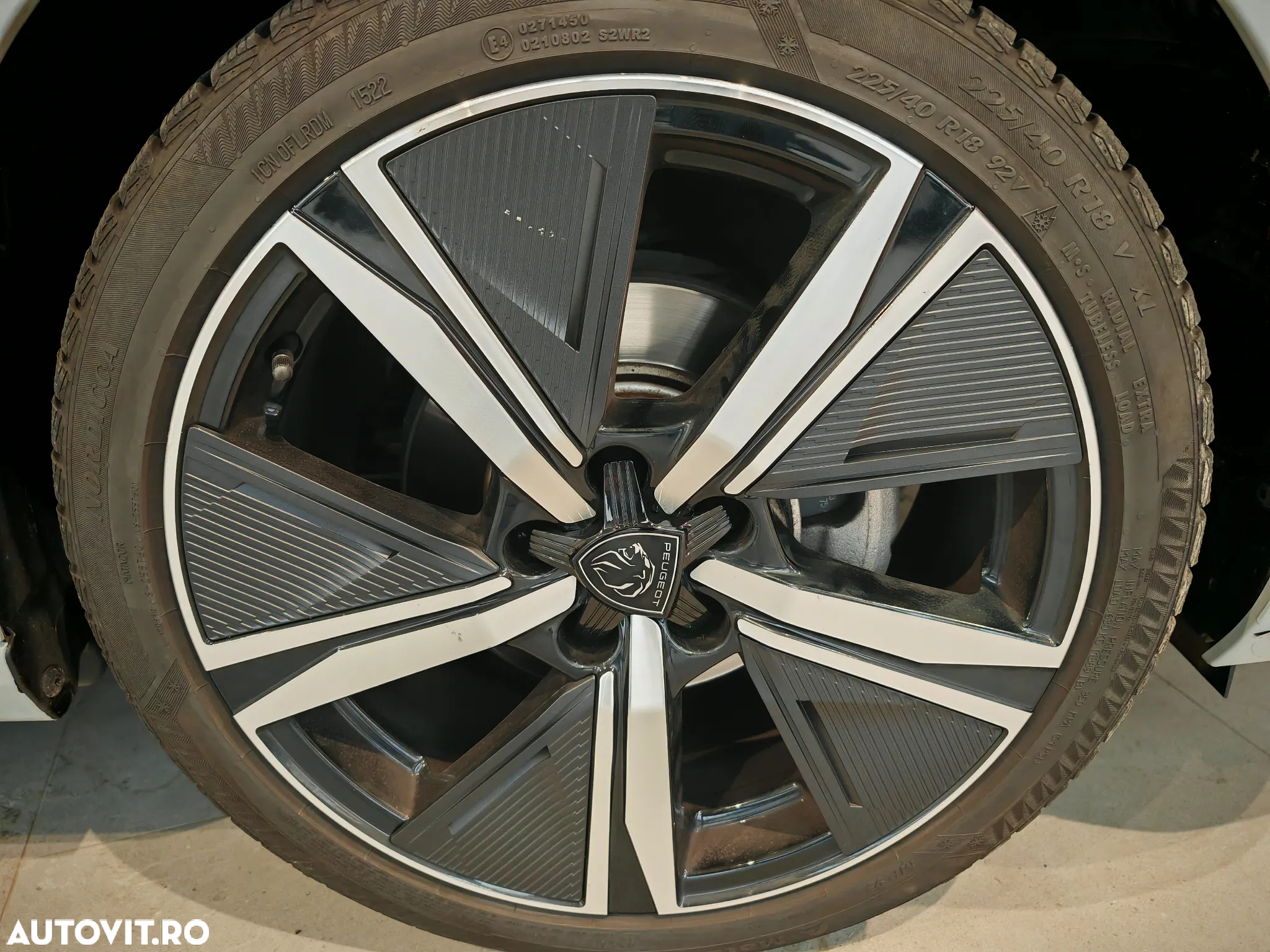 Peugeot 308 1.2L PureTech 130 S&S EAT8 GT - 9