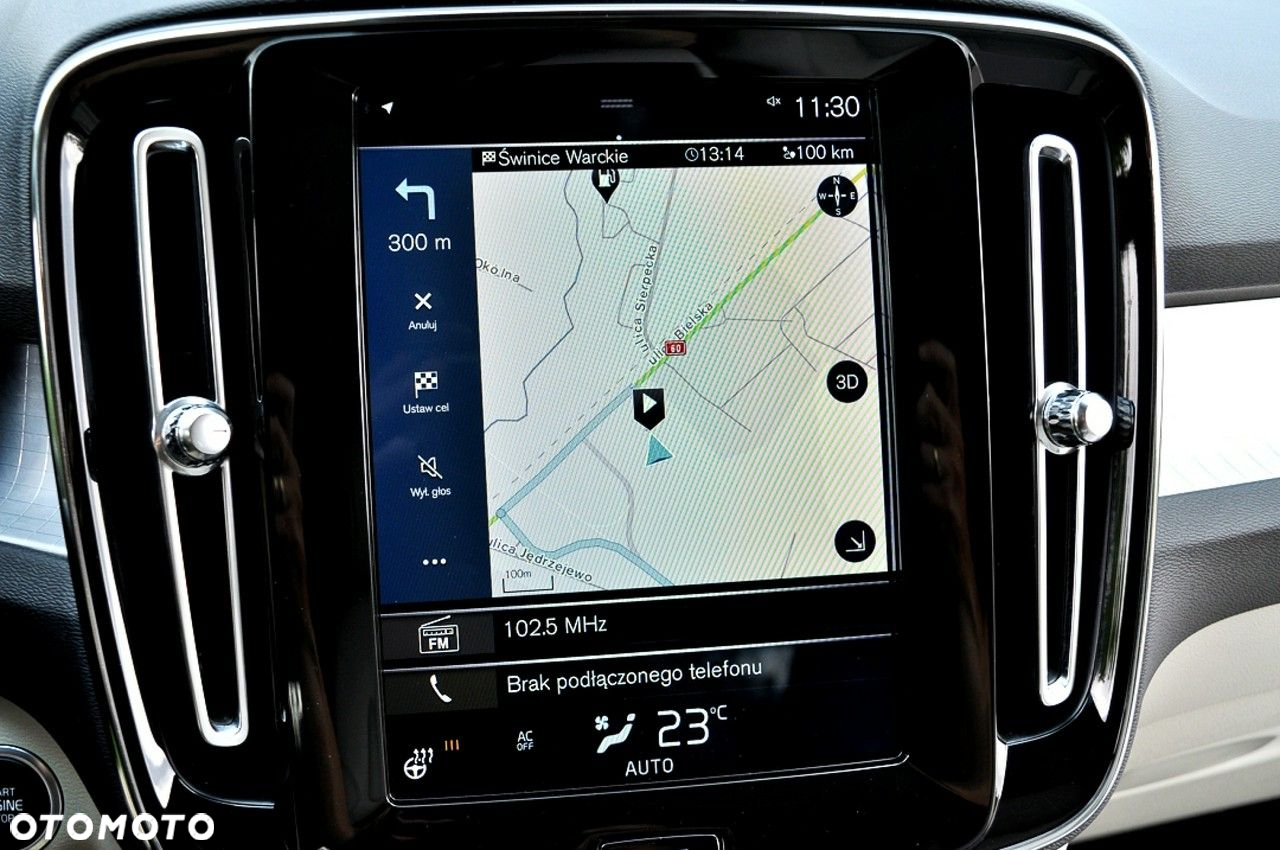 Volvo XC 40 D3 AWD Momentum - 24