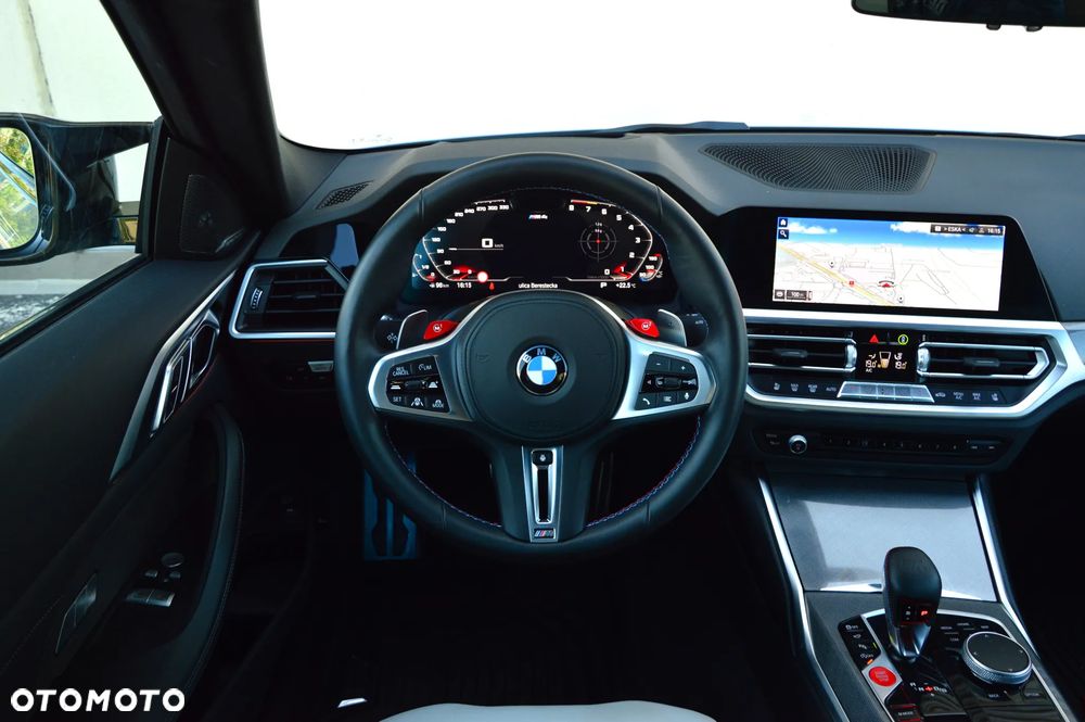 BMW M4 Competition M xDrive sport - 28