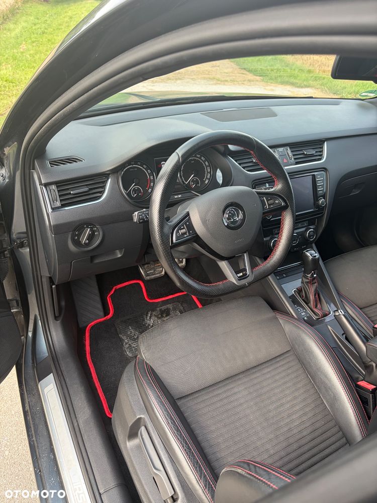 Skoda Octavia 2.0 TDI RS DSG - 34