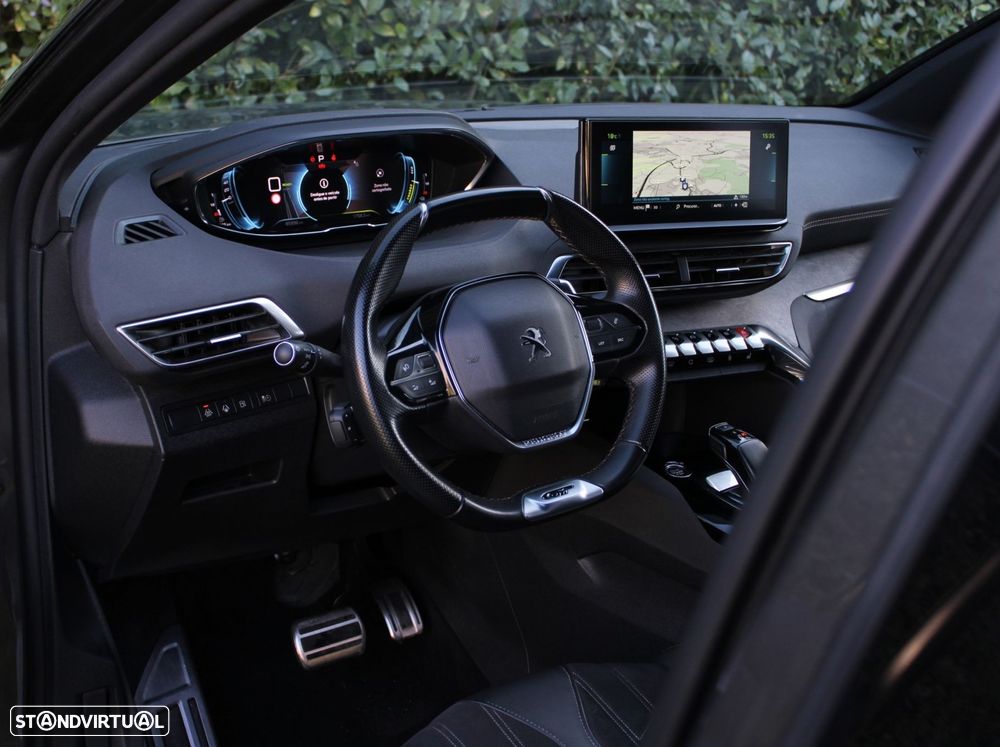 Peugeot 3008 1.6 Hybrid GT Pack e-EAT8 - 29