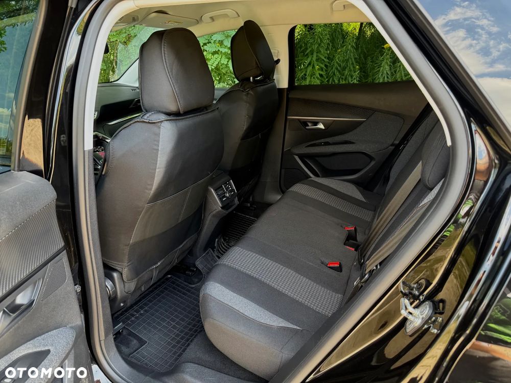 Peugeot 3008 1.2 PureTech GPF Active S&S EAT8 - 13