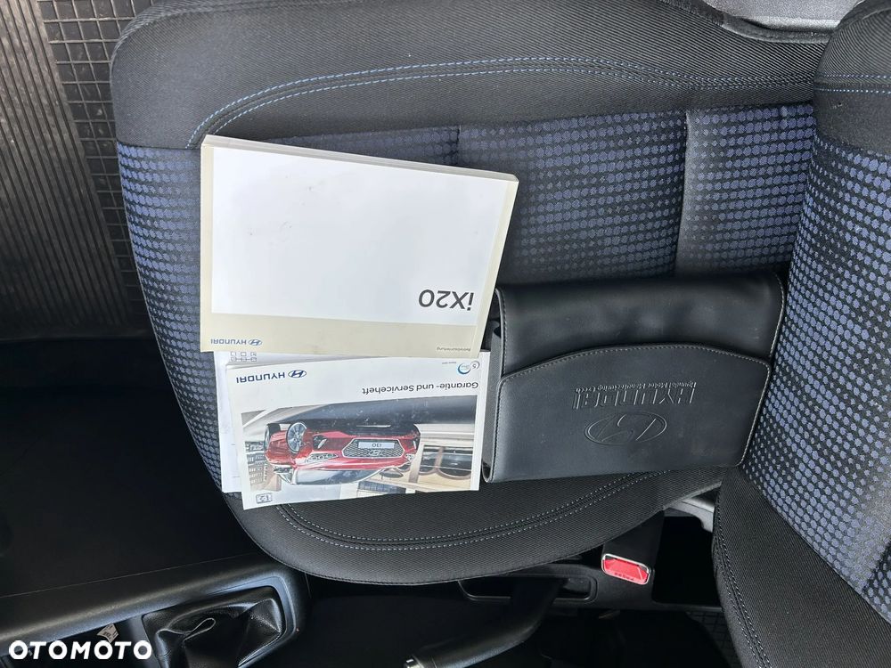 Hyundai ix20 1.4 blue Trend - 14