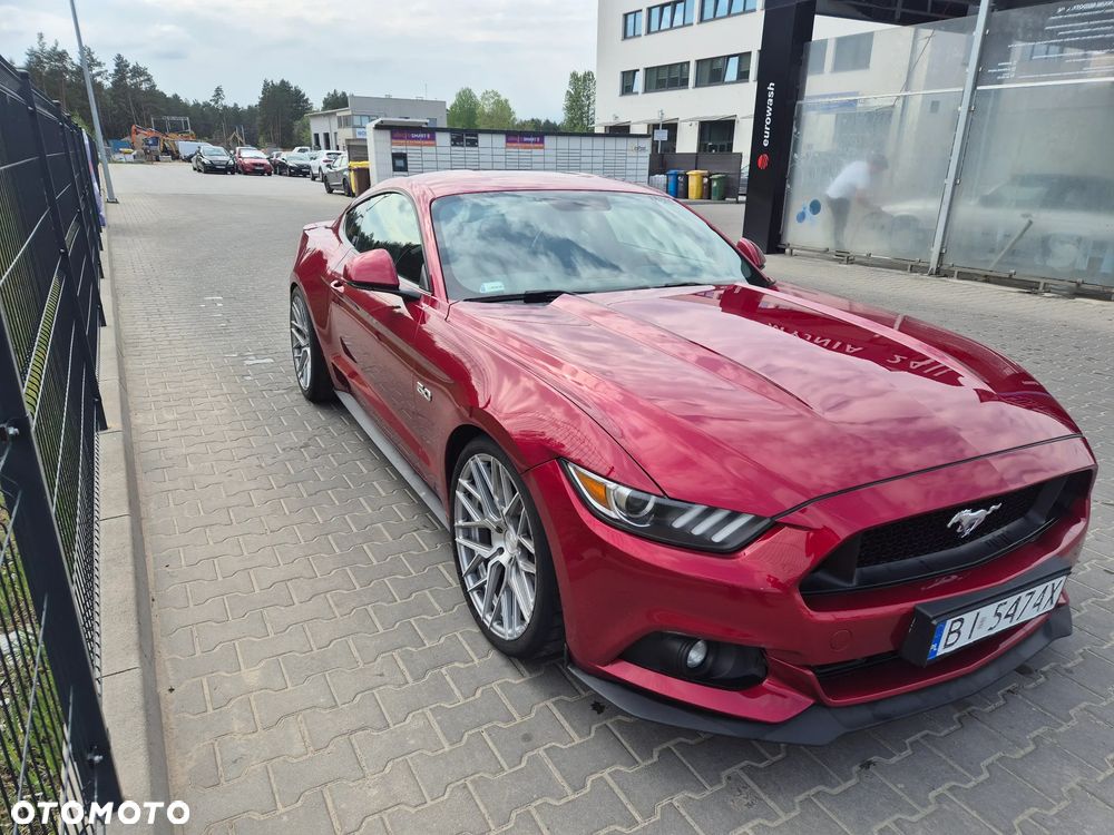 Ford Mustang - 8