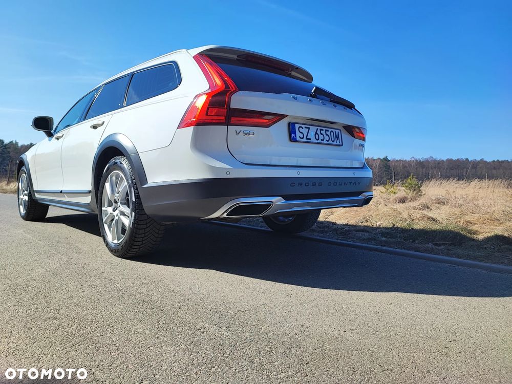 Volvo V90 D4 SCR Momentum Pro - 37