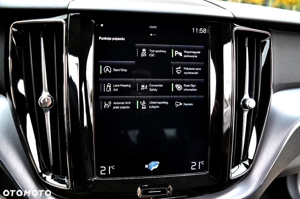 Volvo XC 60 D4 Momentum Pro - 27