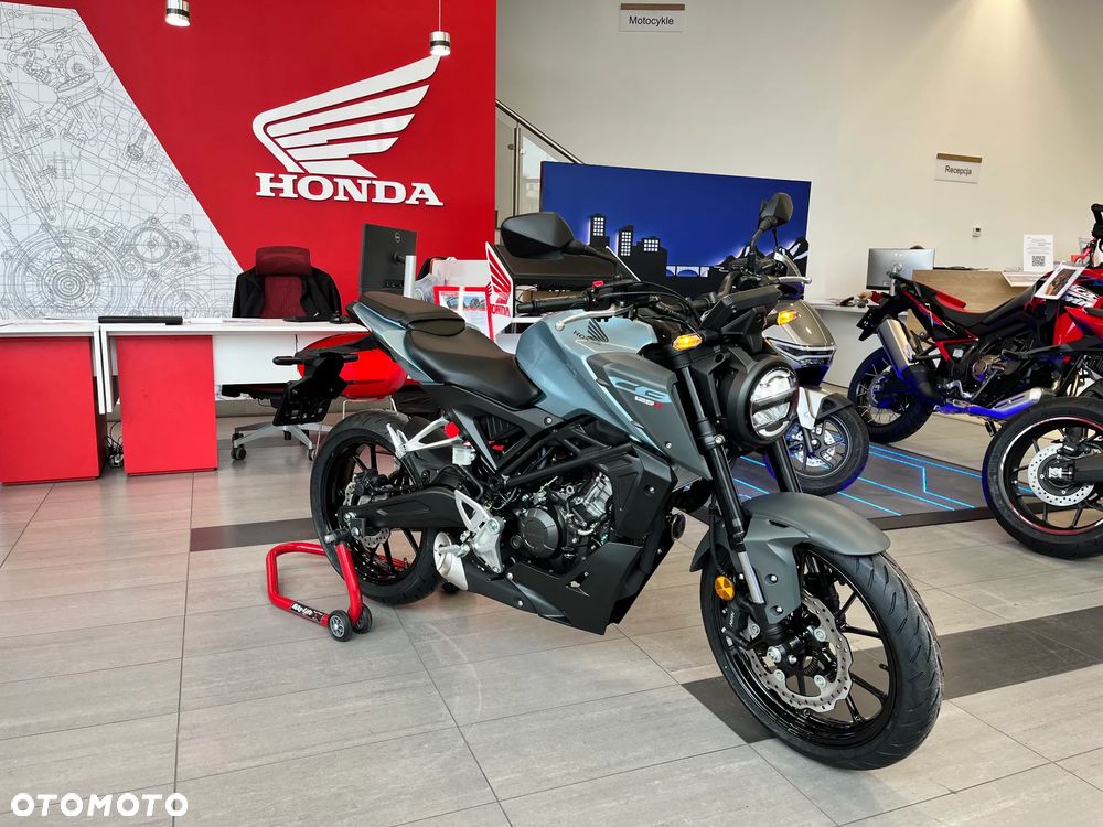 Honda CB - 1