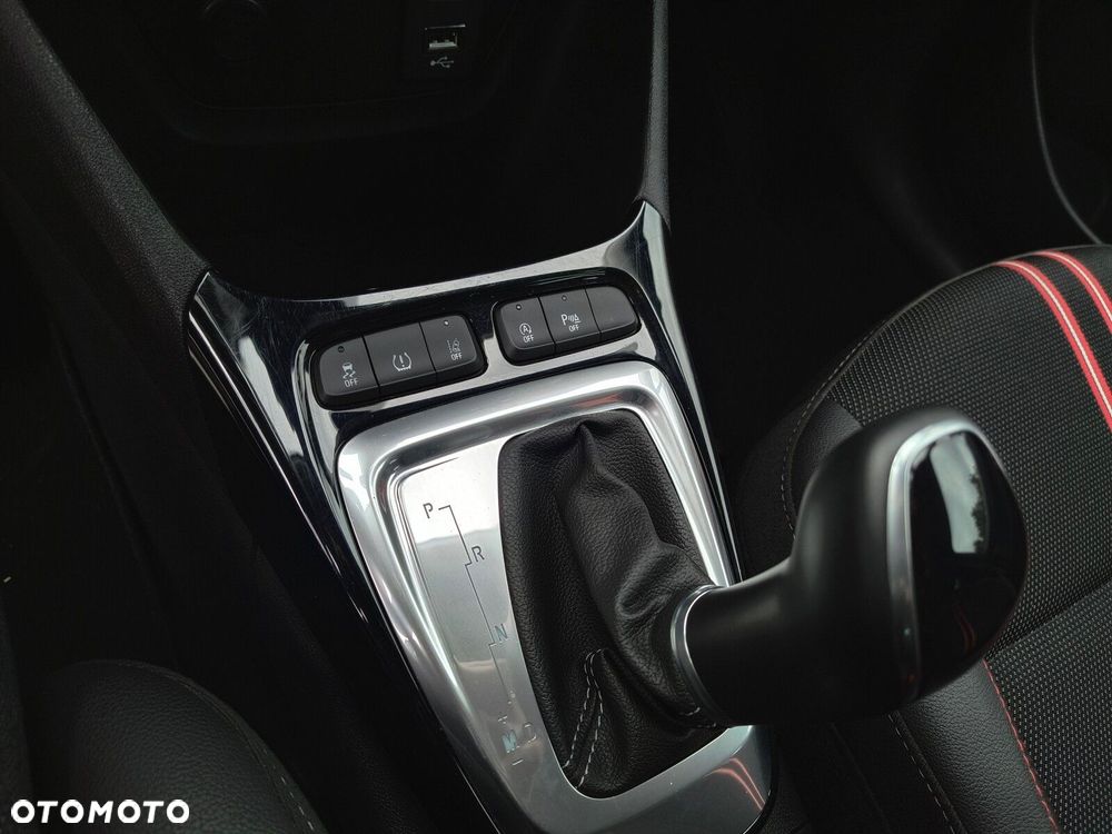 Opel Crossland 1.2 T GS Line - 22