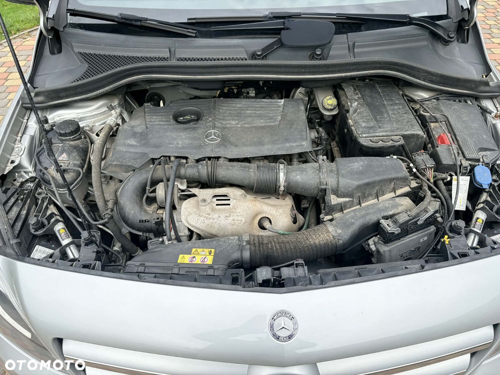 Mercedes-Benz Klasa B 180 (BlueEFFICIENCY) - 5