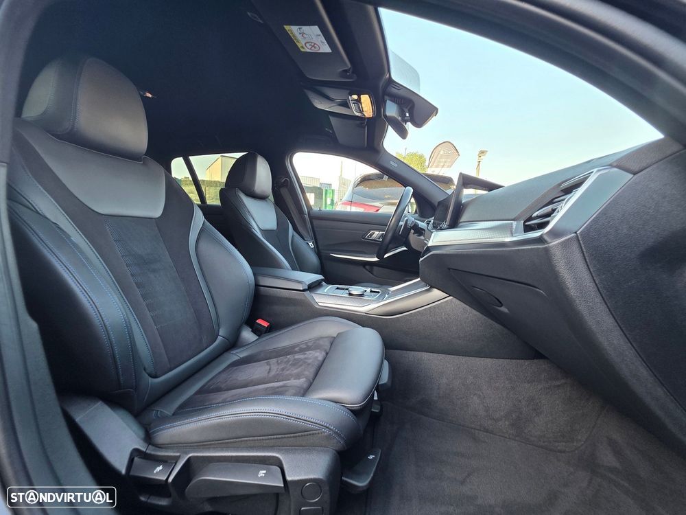 BMW 320 d Pack Desportivo M Auto — fotografia 17