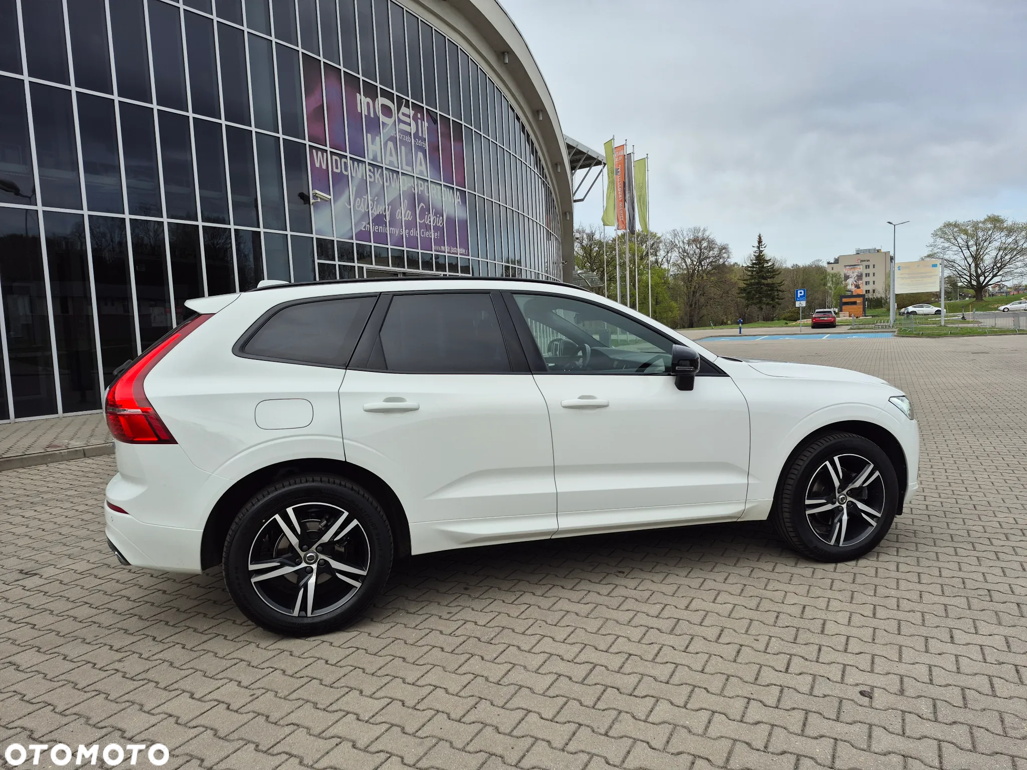 Volvo XC 60 D4 R-Design - 5