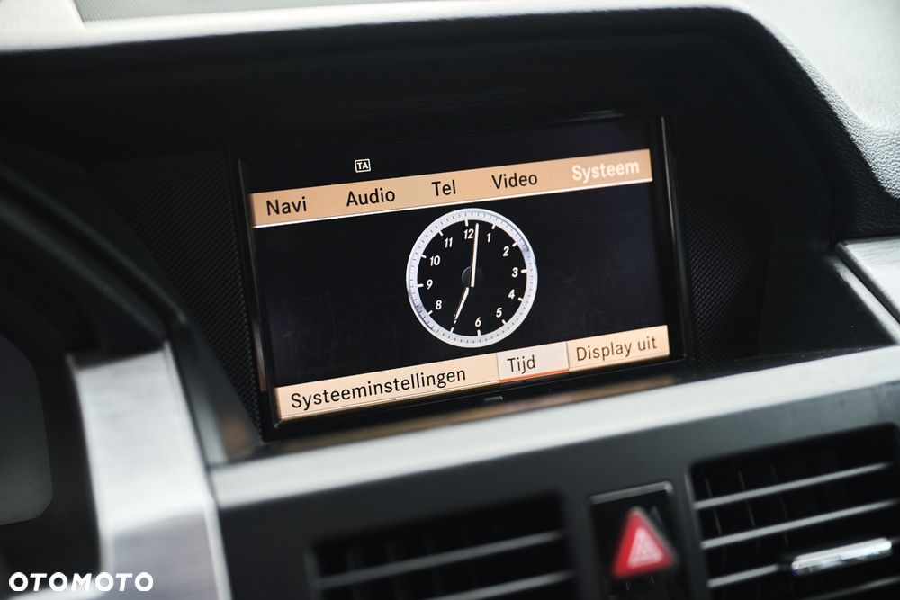 Mercedes-Benz GLK 220 CDI DPF BlueEFFICIENCY 7G-TRONIC - 40