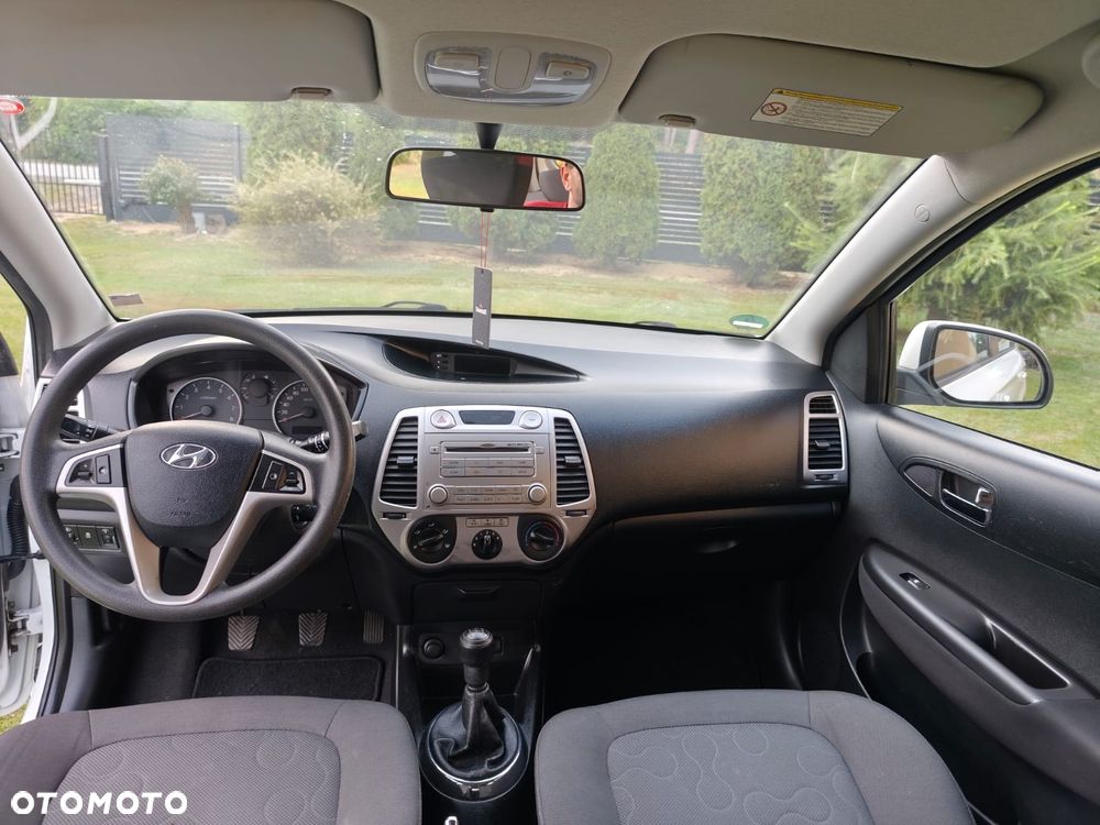 Hyundai i20 - 10