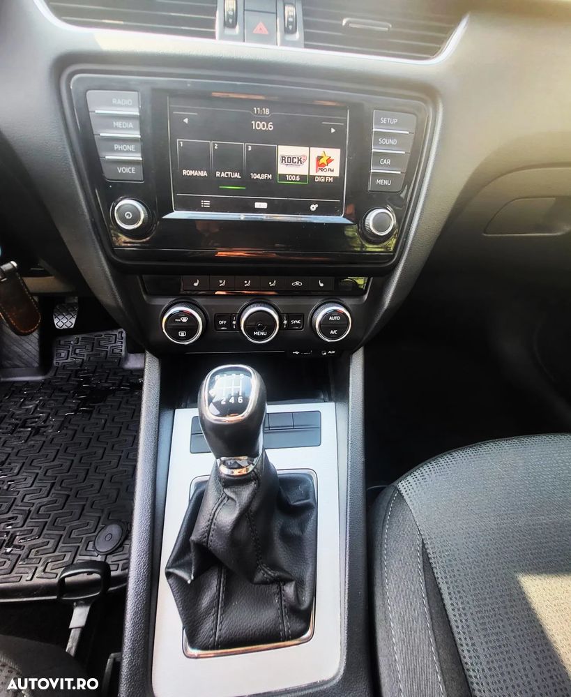 Skoda Octavia 1.8 TSI STYLE - 9