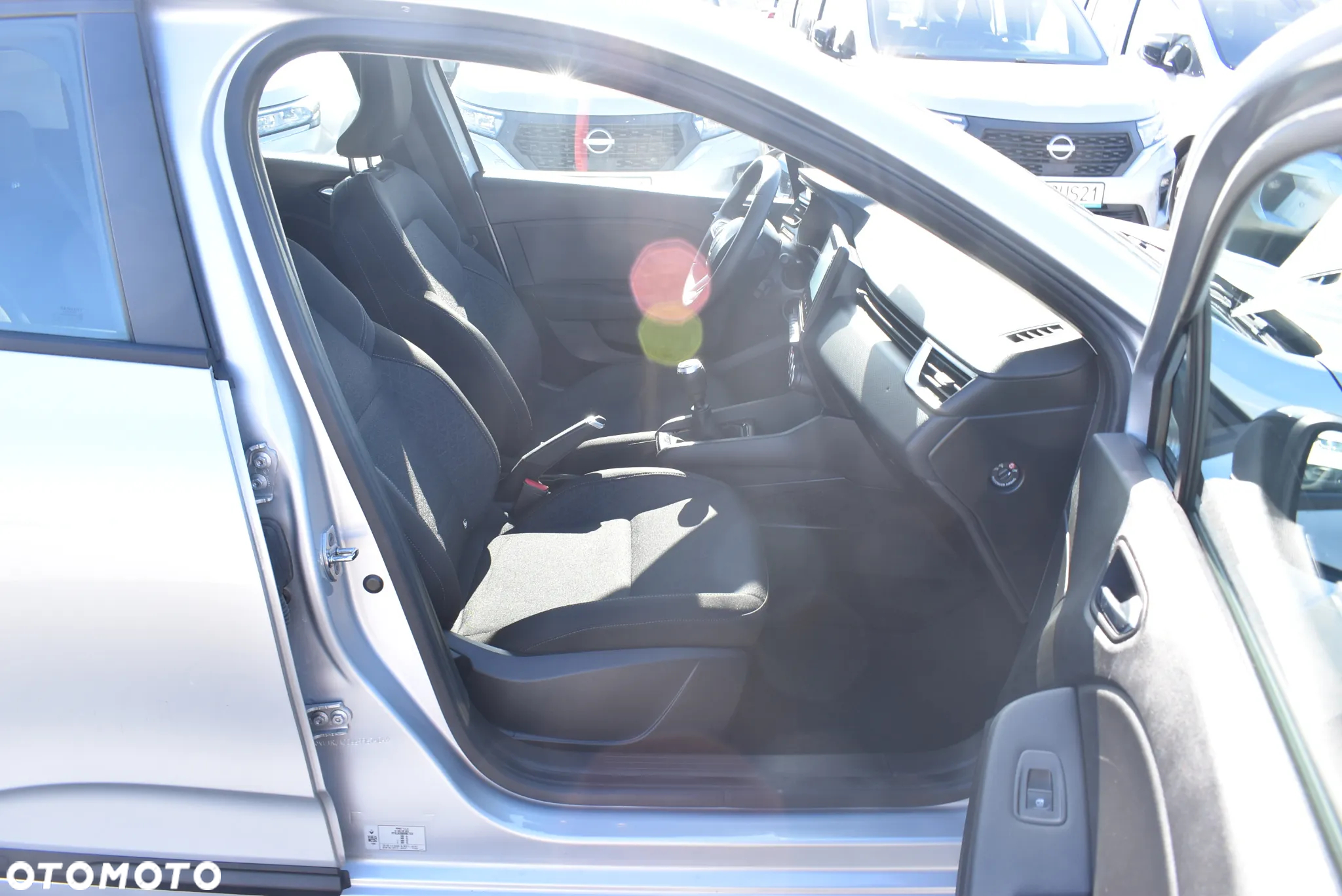 Renault Clio 1.0 TCe Equilibre - 17