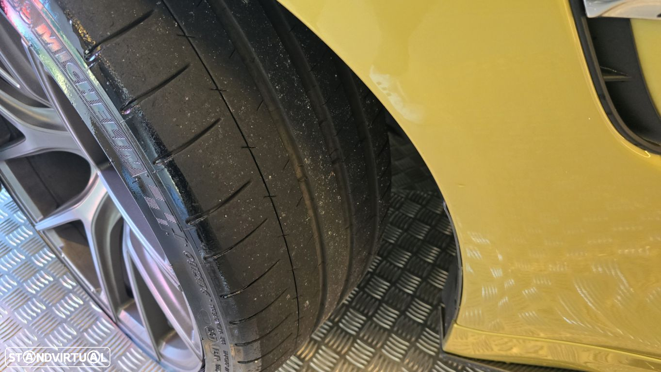 BMW M4 Auto - 36