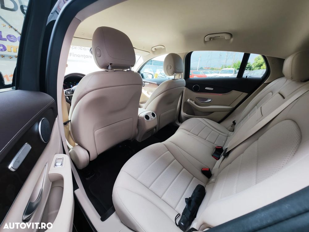 Mercedes-Benz GLC Coupe 200 MHEV - 11