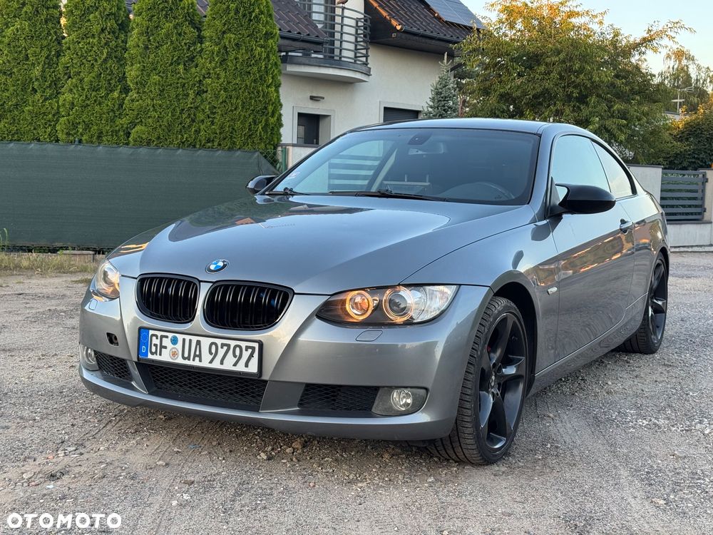 BMW Seria 3 320i - 3