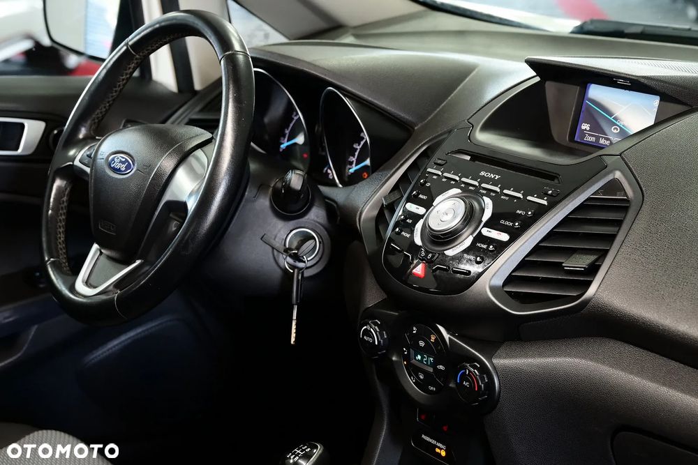 Ford EcoSport 1.0 EcoBoost TITANIUM - 26