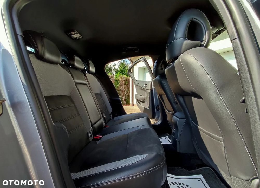 Citroën DS4 PureTech 130 Stop&Start SoChic - 17
