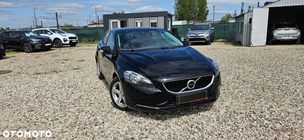 Volvo V40 D2 - 9