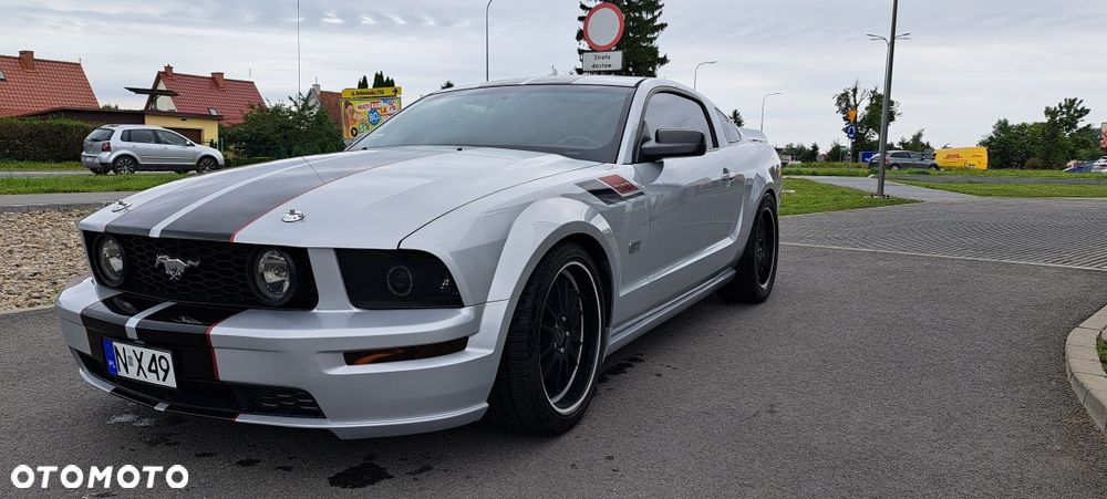 Ford Mustang - 6