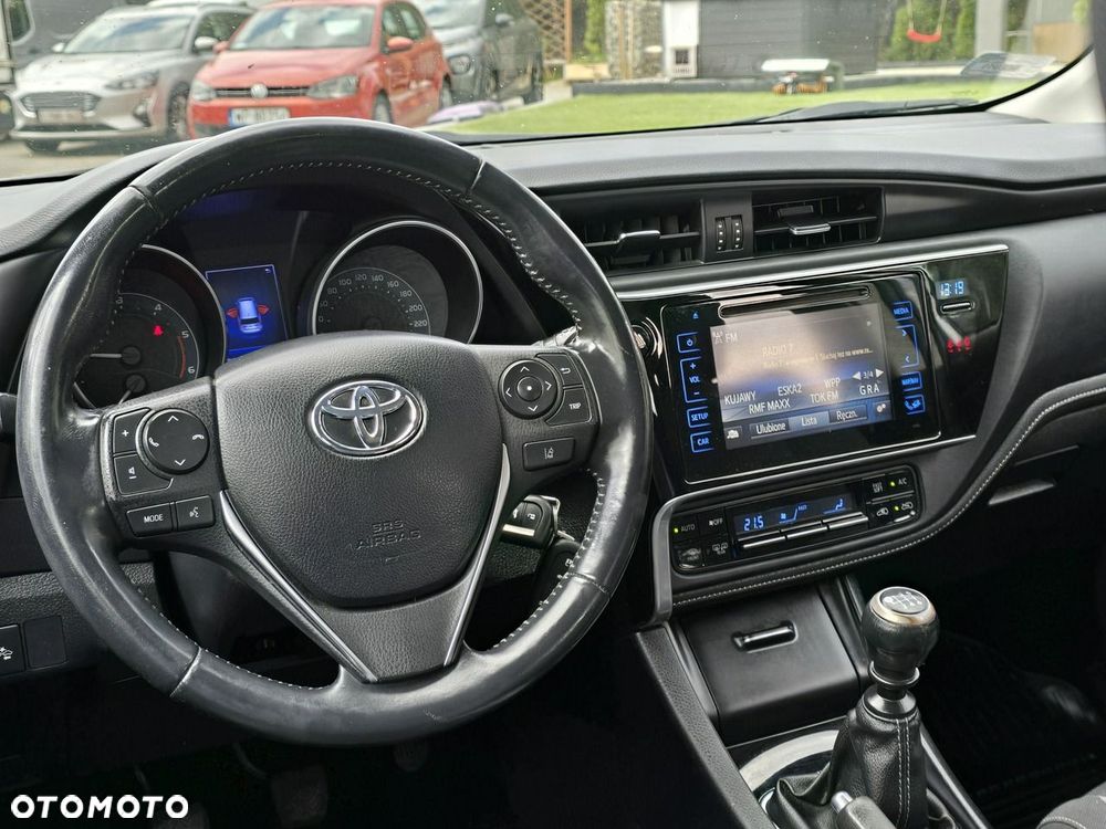 Toyota Auris - 7