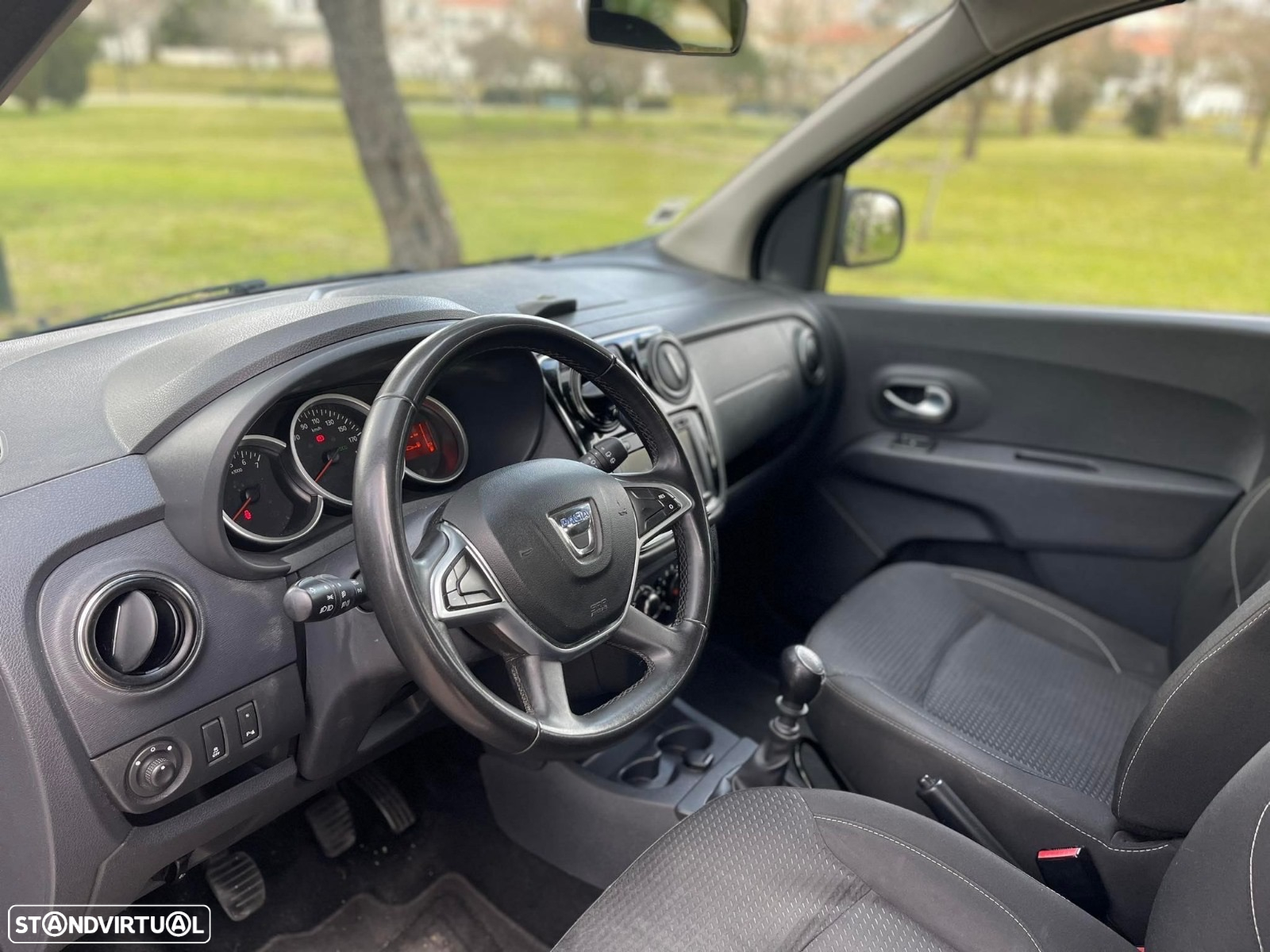 Dacia Lodgy 1.5 dCi Confort 7L - 12