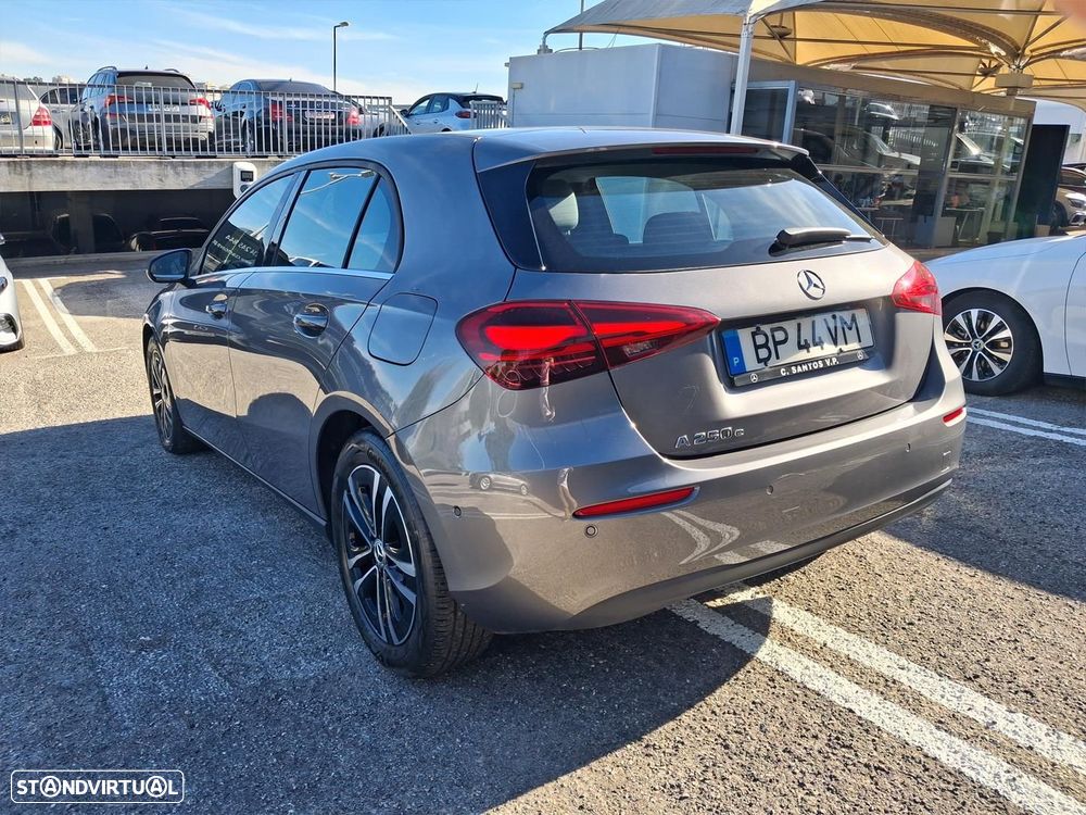 Mercedes-Benz A 250 e 8G-DCT Style - 8
