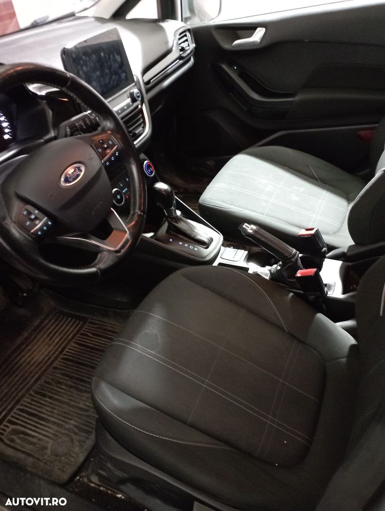 Ford Fiesta 1.0 EcoBoost S&S Aut. TITANIUM - 5