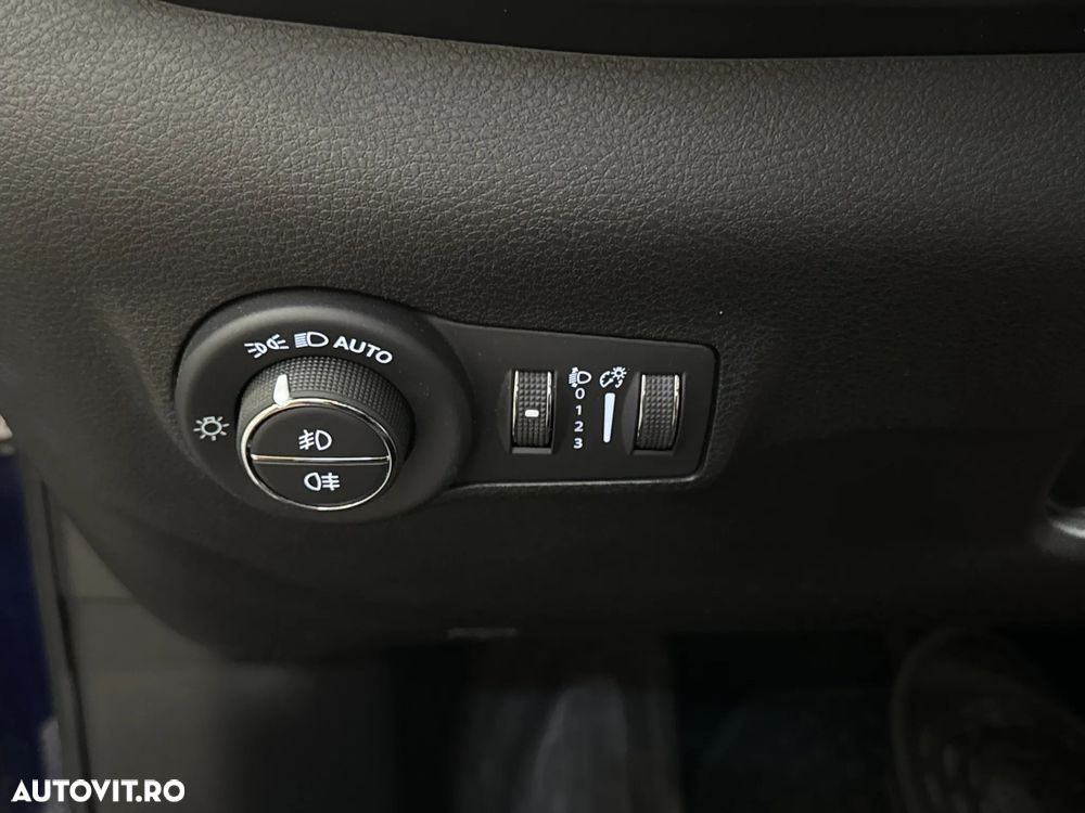 Jeep Compass - 16