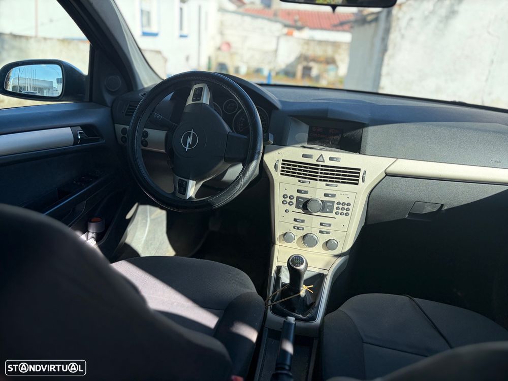 Opel Astra 1.3 CDTI Enjoy EcoFLEX - 1
