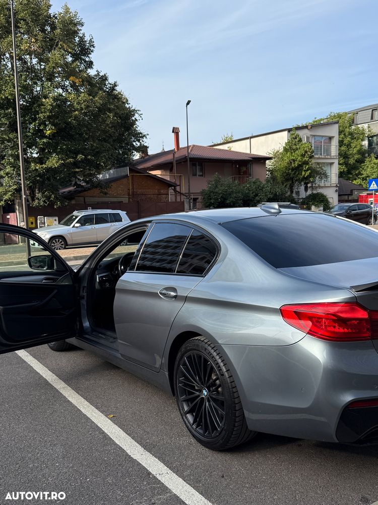 BMW Seria 5 530i xDrive AT - 21