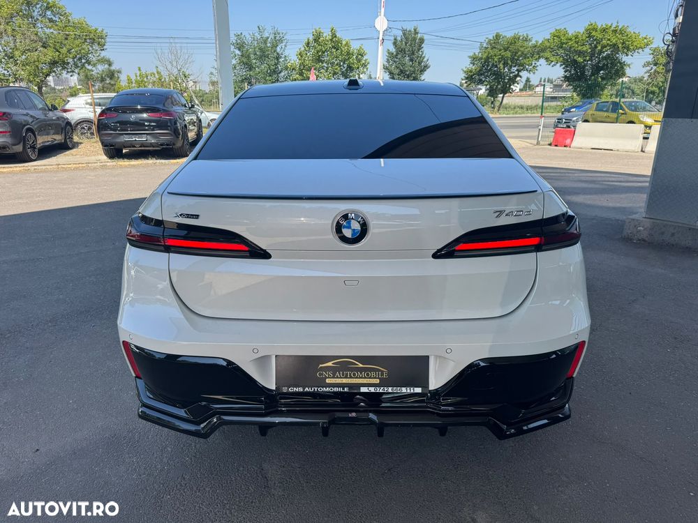 BMW Seria 7 - 10