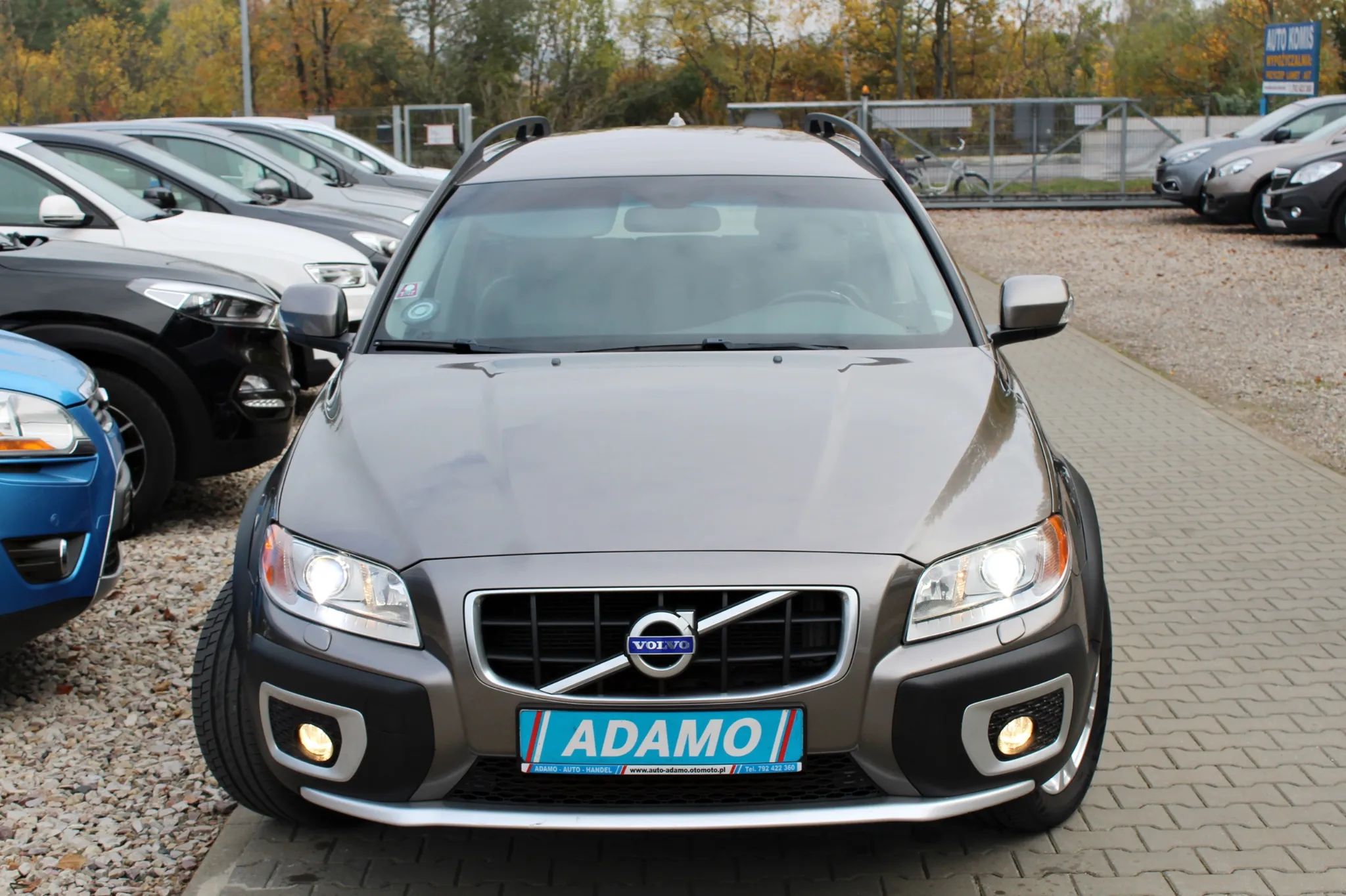 Volvo XC 70 2.4D AWD Kinetic - 1