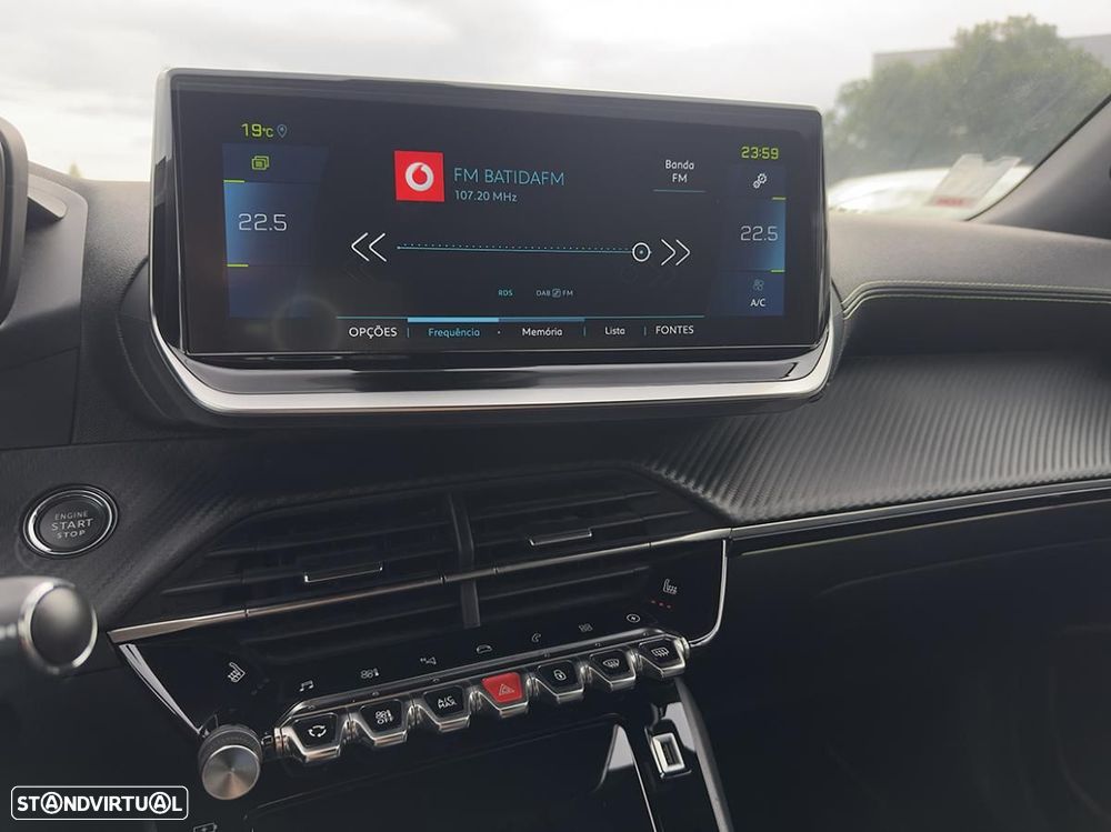 Peugeot e-2008 50 kWh GT Line - 23