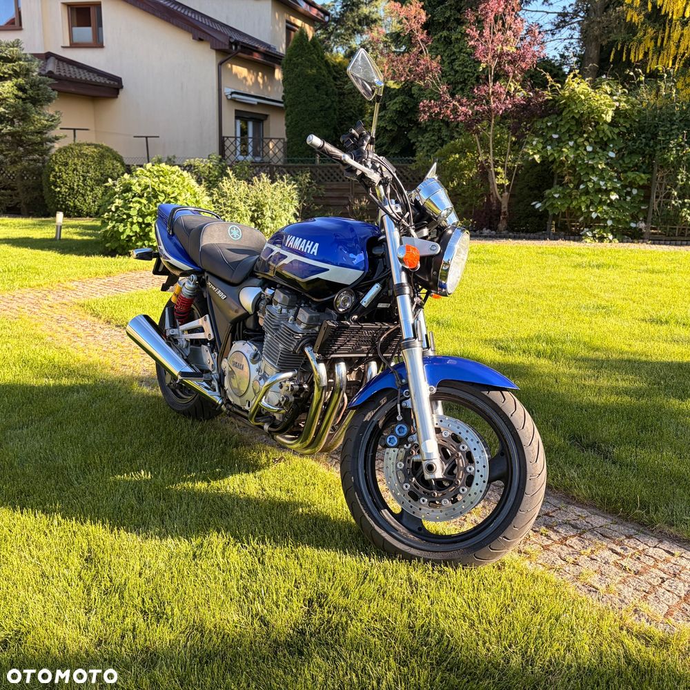 Yamaha XJR - 3