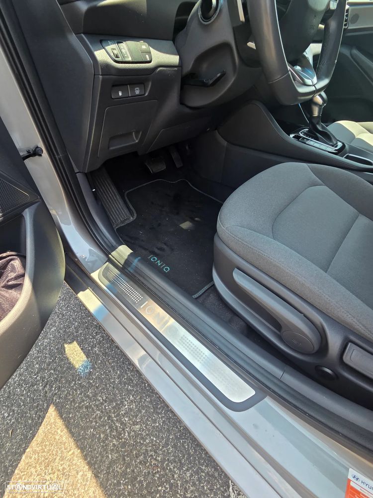 Hyundai Ioniq 1.6 GDI HEV - 12