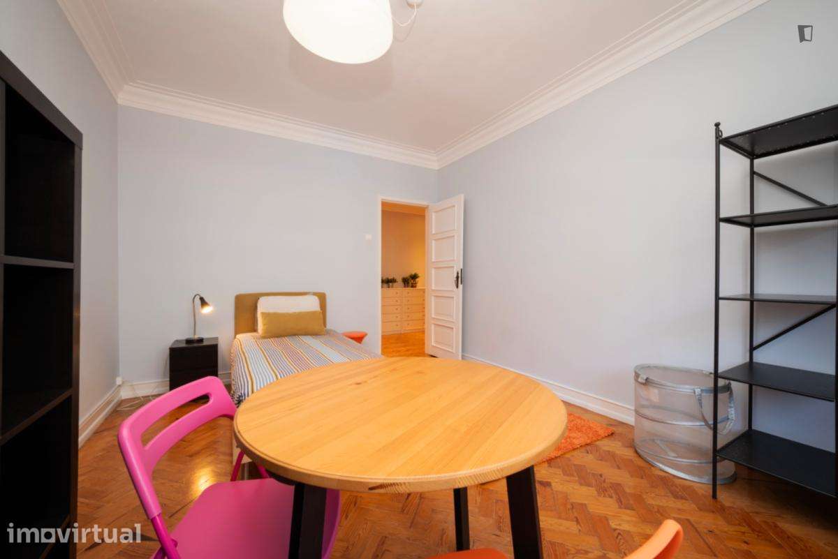 Quarto - localizado em Entrecampos Lisbon - Grande imagem: 3/12