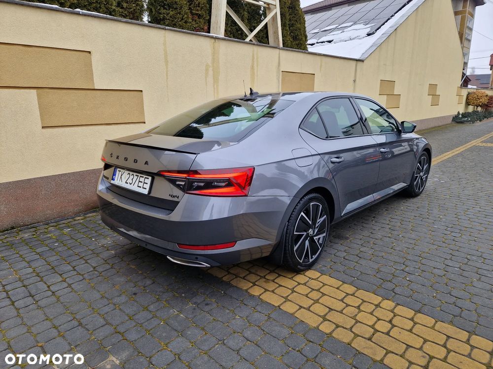 Skoda Superb 2.0 TDI SCR Sportline DSG - 3