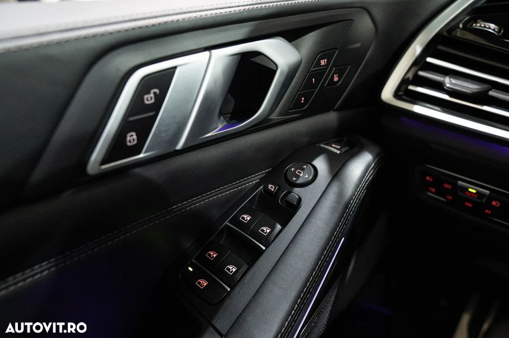 BMW X5 xDrive40i - 27